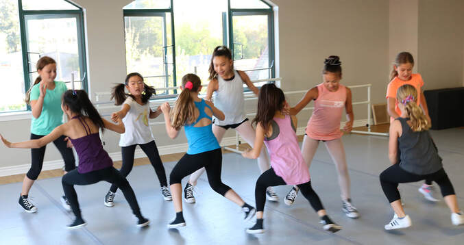 Kids age 5 to 7 dancing in a dance studio portland oregonPicture
